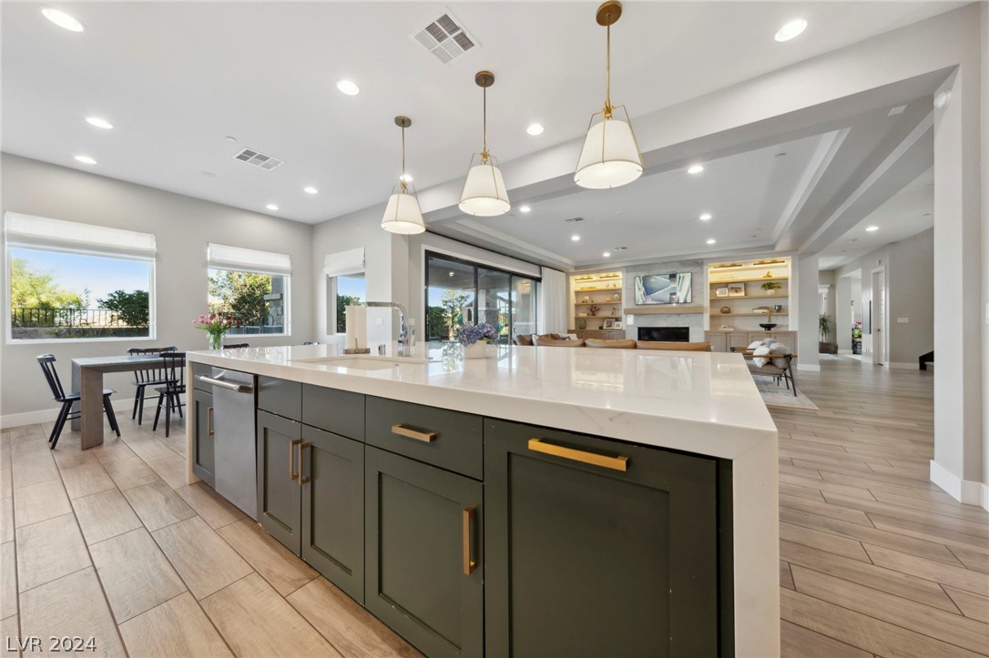 6272 Magnifico Circle kitchen